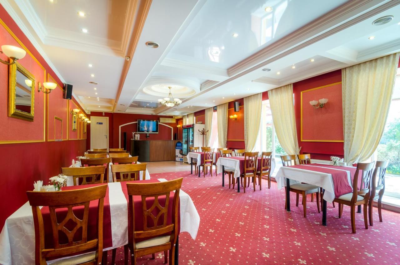 Raziotel Krivij Rih Kültér fotó