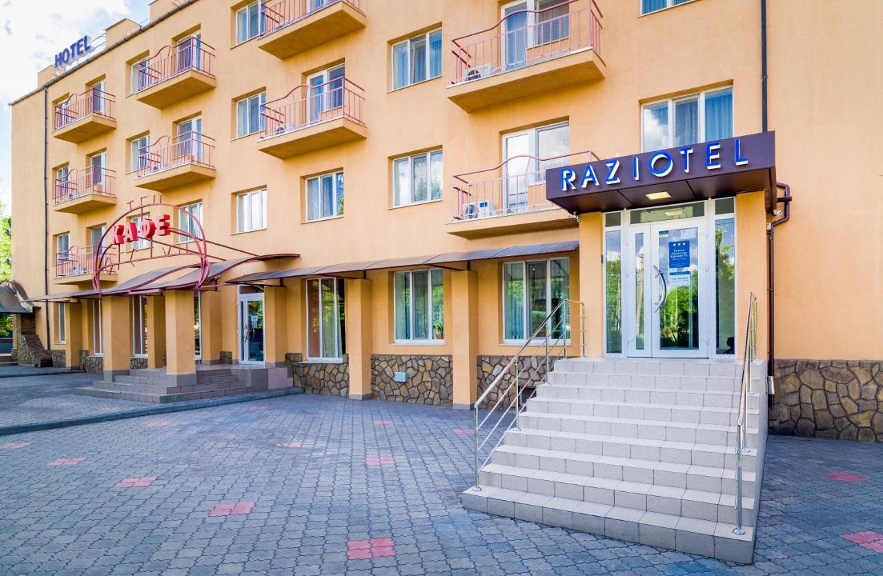 Raziotel Krivij Rih Kültér fotó