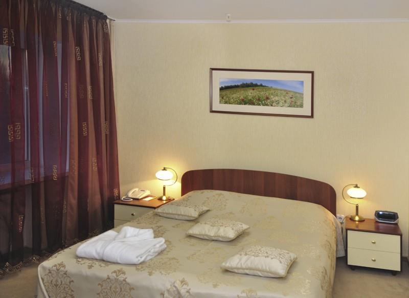 Raziotel Krivij Rih Szoba fotó